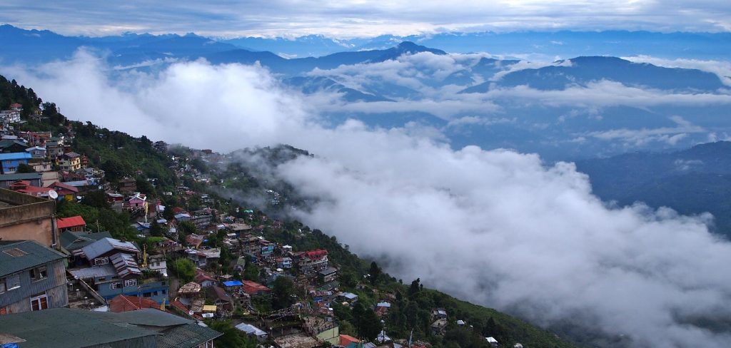 Darjeeling town shrouded in mist