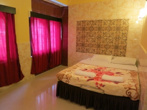 Deluxe Double Bedded Room Non-AC Room