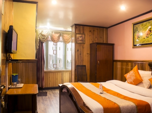 EXECUTIVE FAMILY SUIT Non-AC Room