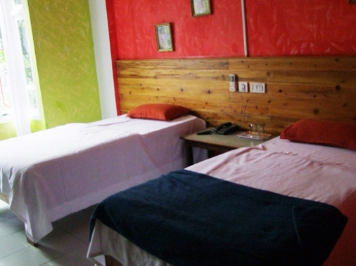 STANDARD DELUXE Non-AC Room