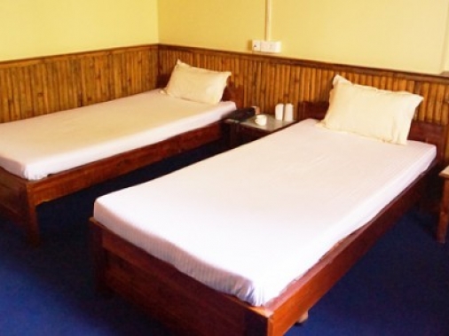 Pothi Dhunga Non-AC Room