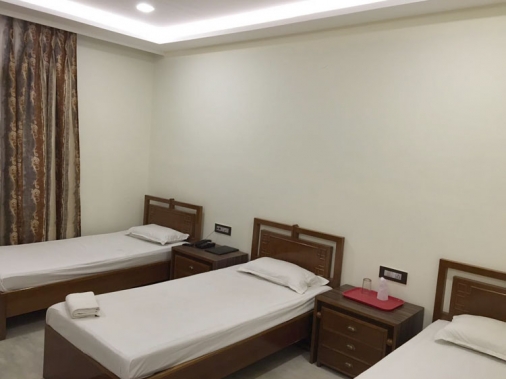 TRIPLE ROOM AC Room