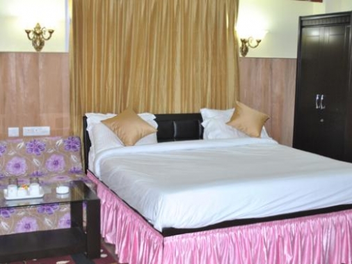 Deluxe (Valley View) Non-AC Room