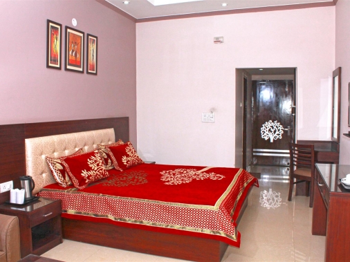 Executive Room (Double Bed) Non-AC Room