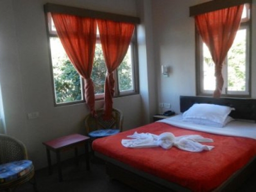 STANDARD ROOM Non-AC Room