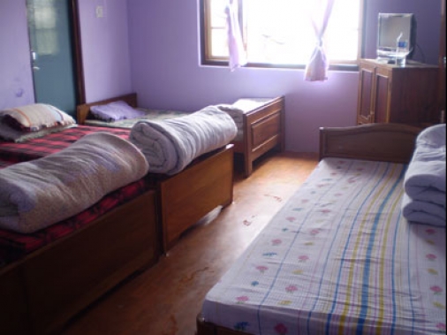 Deluxe 5 bedded Non-AC Room