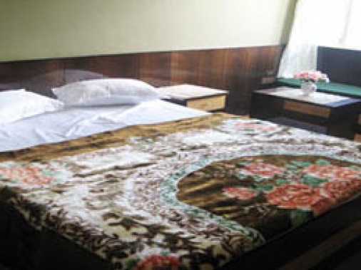 DELUXE (Double Bed) Non-AC Room