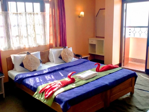 Super Deluxe (Kanchenjangha view with balcony) Non-AC Room