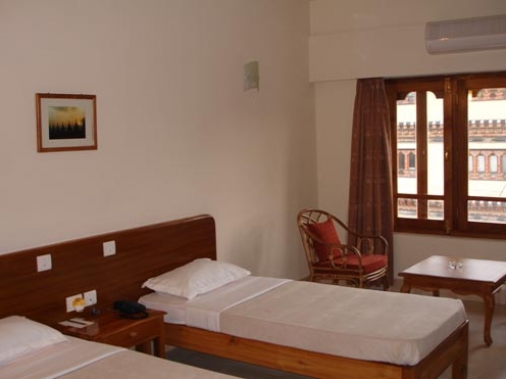 Deluxe Suite AC Room