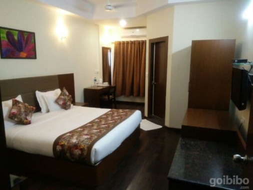  Executive Room AC Room