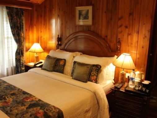 Deluxe Single Non-AC Room