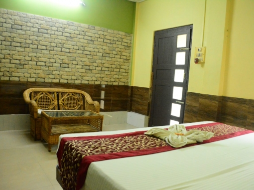 Deluxe Double Bed Non-AC Room