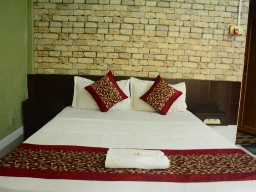 Standard Double Small Non-AC Room