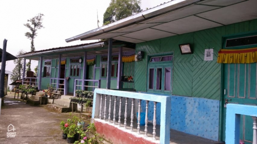 Tashi Home Stay