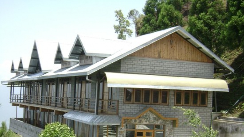 Deolo Cliff Eco Resort