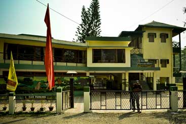 Hotels in Madarihat