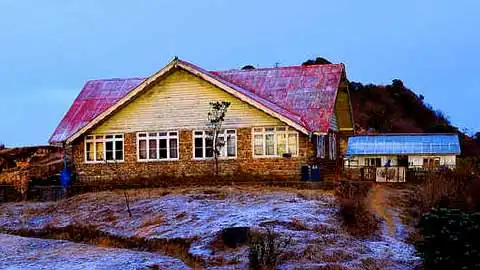 Manebhanjan Trekkers' Hut