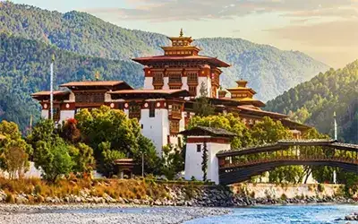 Bhutan Tour - Phuentsholing, Thimphu, Takin Zoo, Tashichhoe Dzong Tour Package
